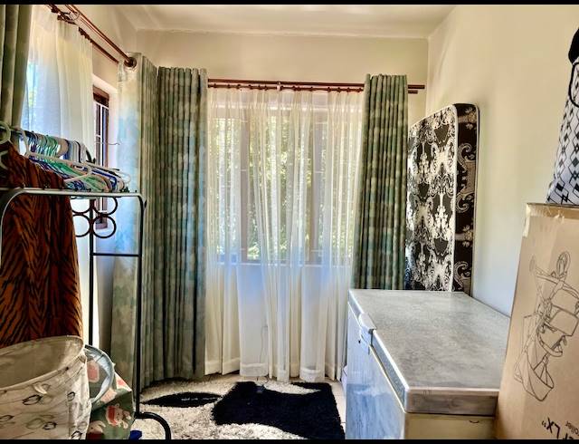 3 BEDROOM DUPLEX FOR SALE IN ESSENWOOD
